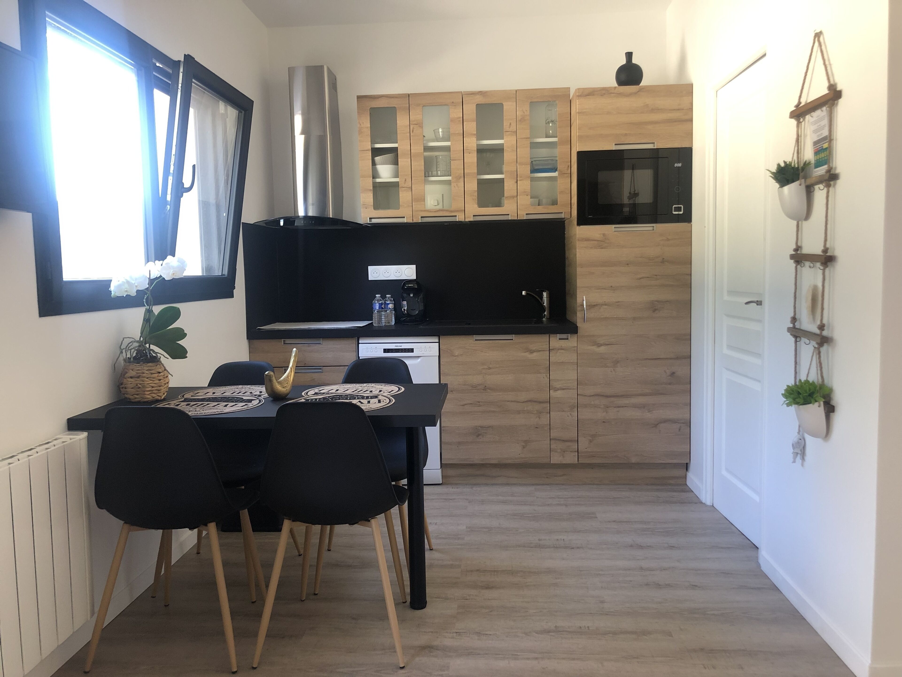 Maisonette-1 with terrace 100m from the beach