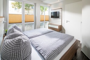 2 Schlafzimmer, Reisekinderbett, WLAN, Bettwäsche