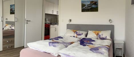 1 bedroom, iron/ironing board, WiFi, bed sheets