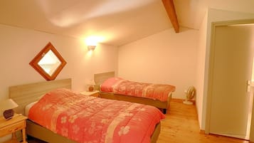 2 slaapkamers, gratis wifi, beddengoed