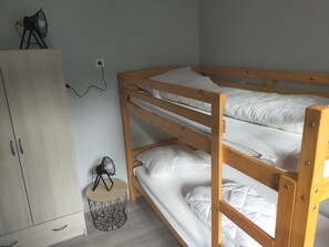 2 Schlafzimmer, Bügeleisen/Bügelbrett, Reisekinderbett, kostenloses WLAN