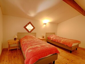 2 chambres, accĂšs au Wi-Fi (inclus), literie fournie