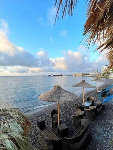 CENTRAL URBAN SEA VIEW APT SINCE 2009