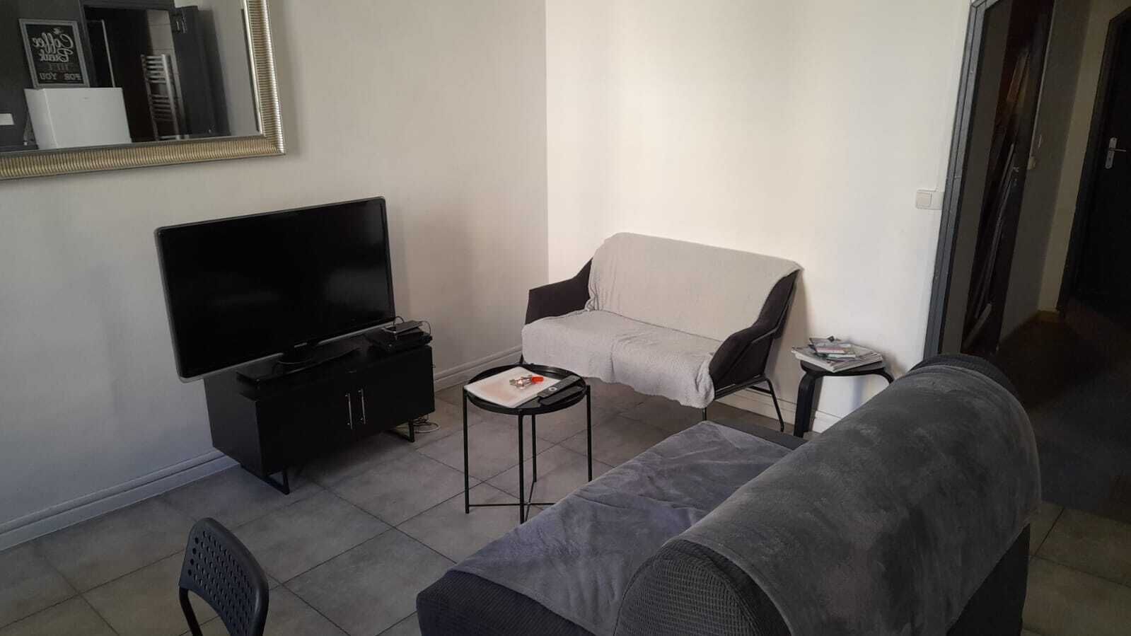 Appartement T5 haussmannien, traversant, 4 chambres, centre-ville, 10 couchages