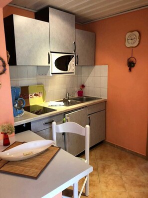 Frigorifero, microonde