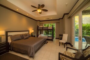 3 bedrooms, iron/ironing board, internet, bed sheets