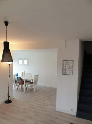 Interior - Pleasant villa near Royan market (Royan)