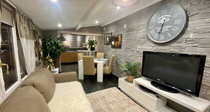 Maison cocon jaccuzi 10 min des plages