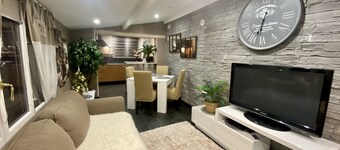 House cocoon jaccuzi 10 min from the beaches