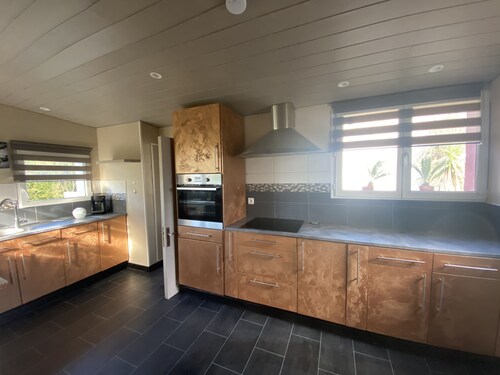 Maison cocon jaccuzi  10 min des plages