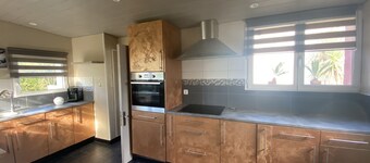 House cocoon jaccuzi 10 min from the beaches