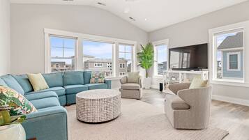 Télévision, jeux vidéo, baby-foot, chaîne hi-fi