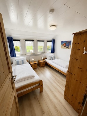 2 bedrooms, WiFi (free)