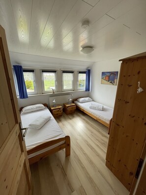 2 Schlafzimmer, Bügeleisen/Bügelbrett, kostenloses WLAN