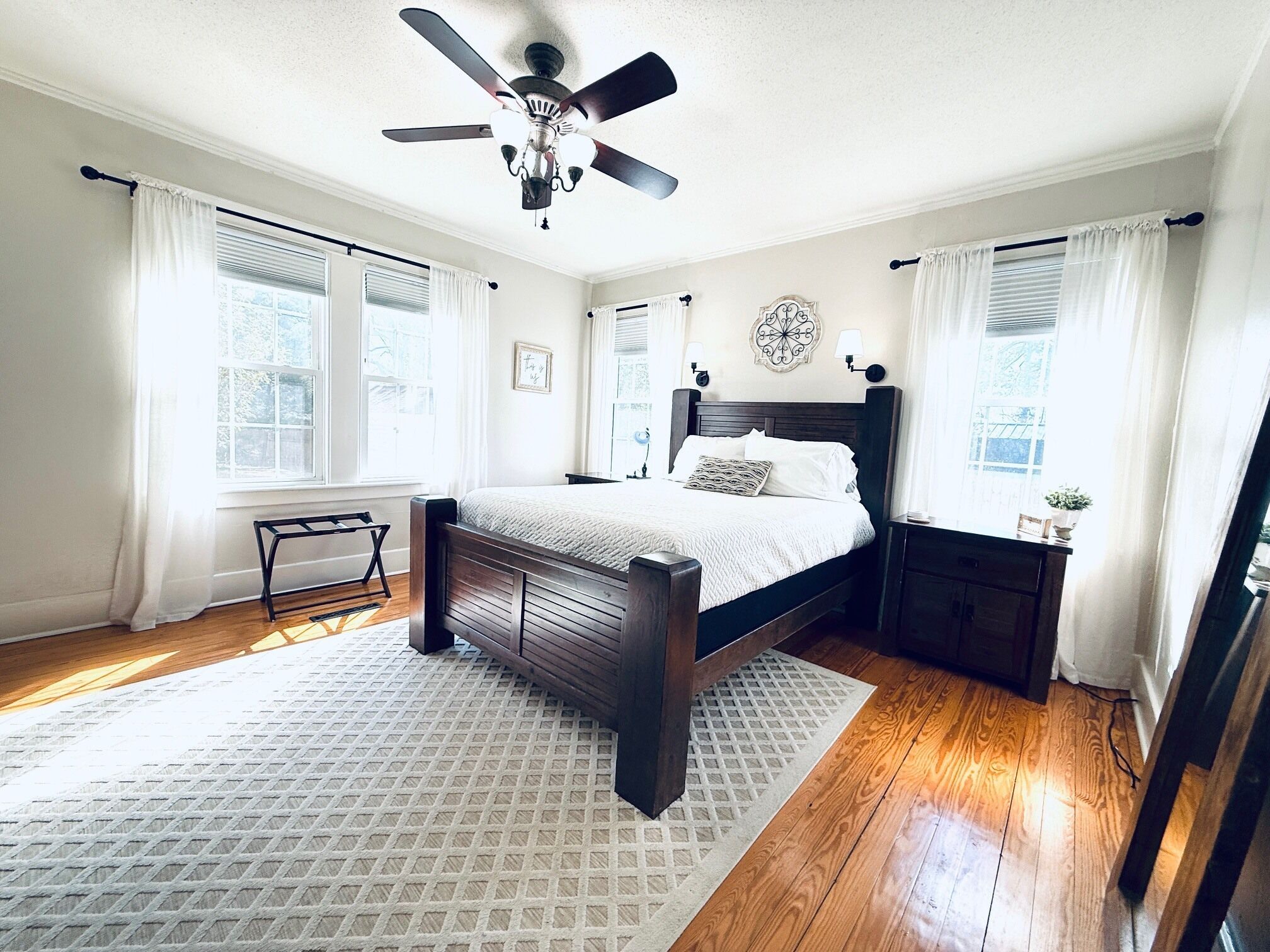 3 bedrooms, iron/ironing board, free WiFi, bed sheets