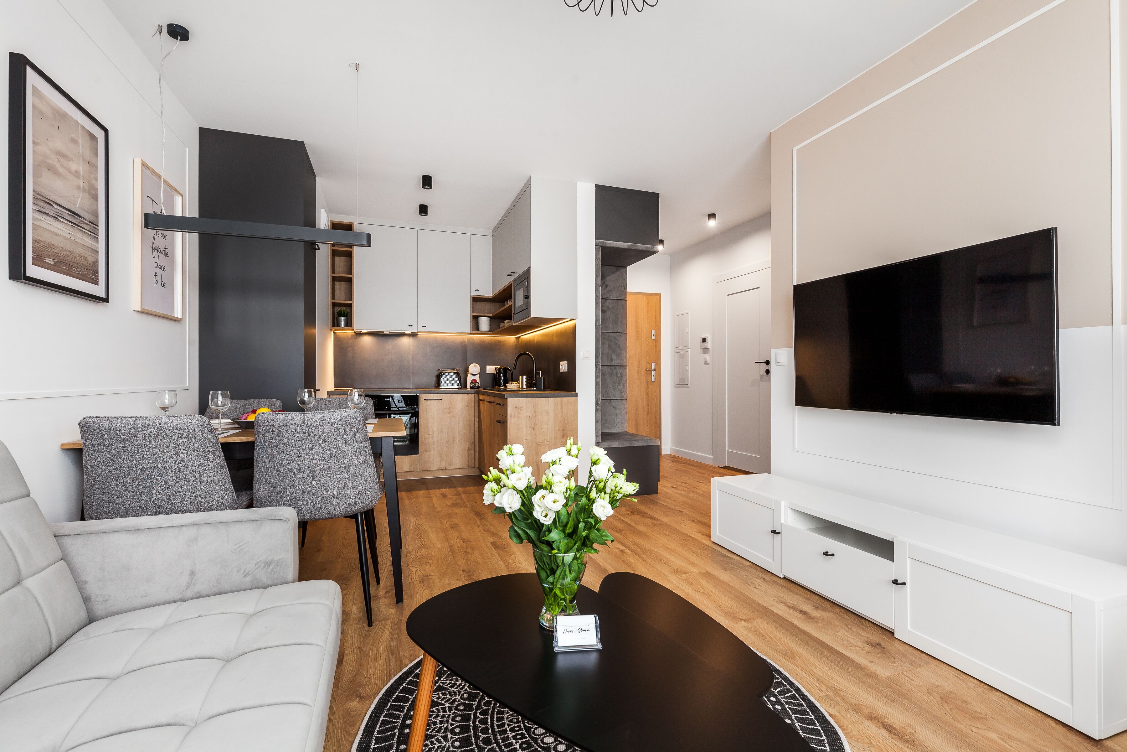 Panoramic Apartment | Living area | 55-inch Smart TV with cable channels, TV