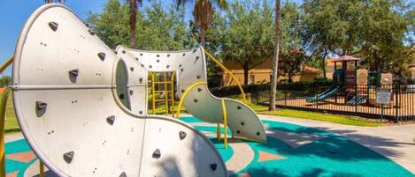 House, 6 Bedrooms | Children’s area