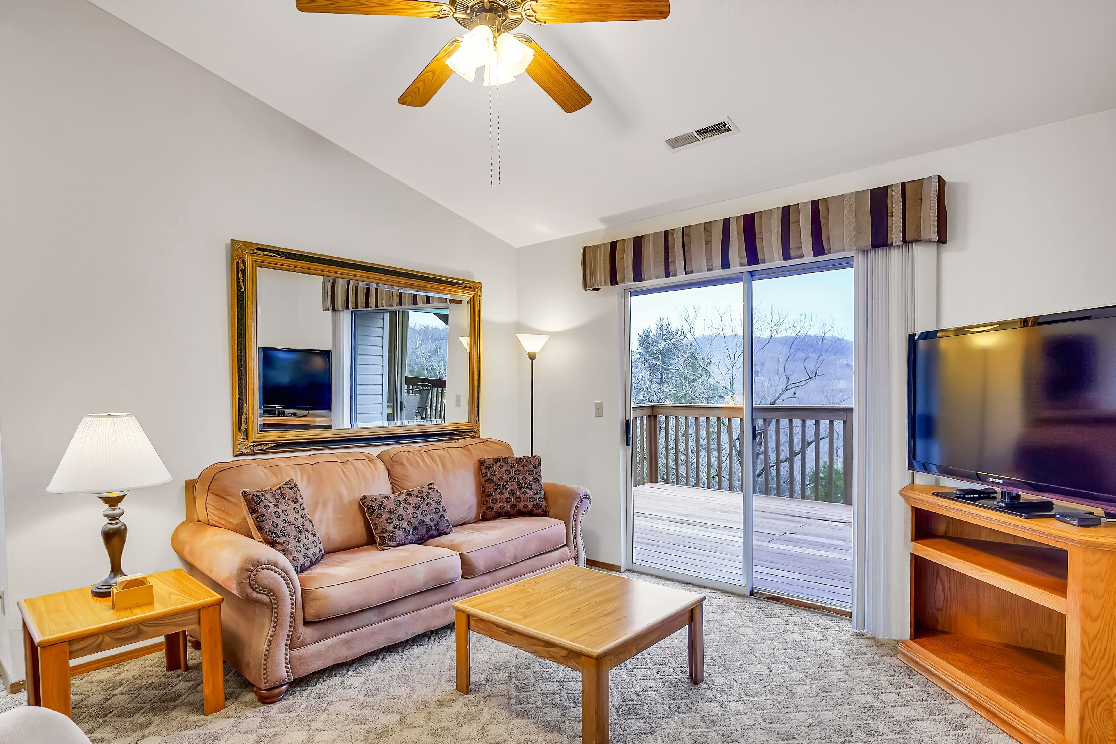 Sunset Terrace 2 Bedroom Condo by Redawning