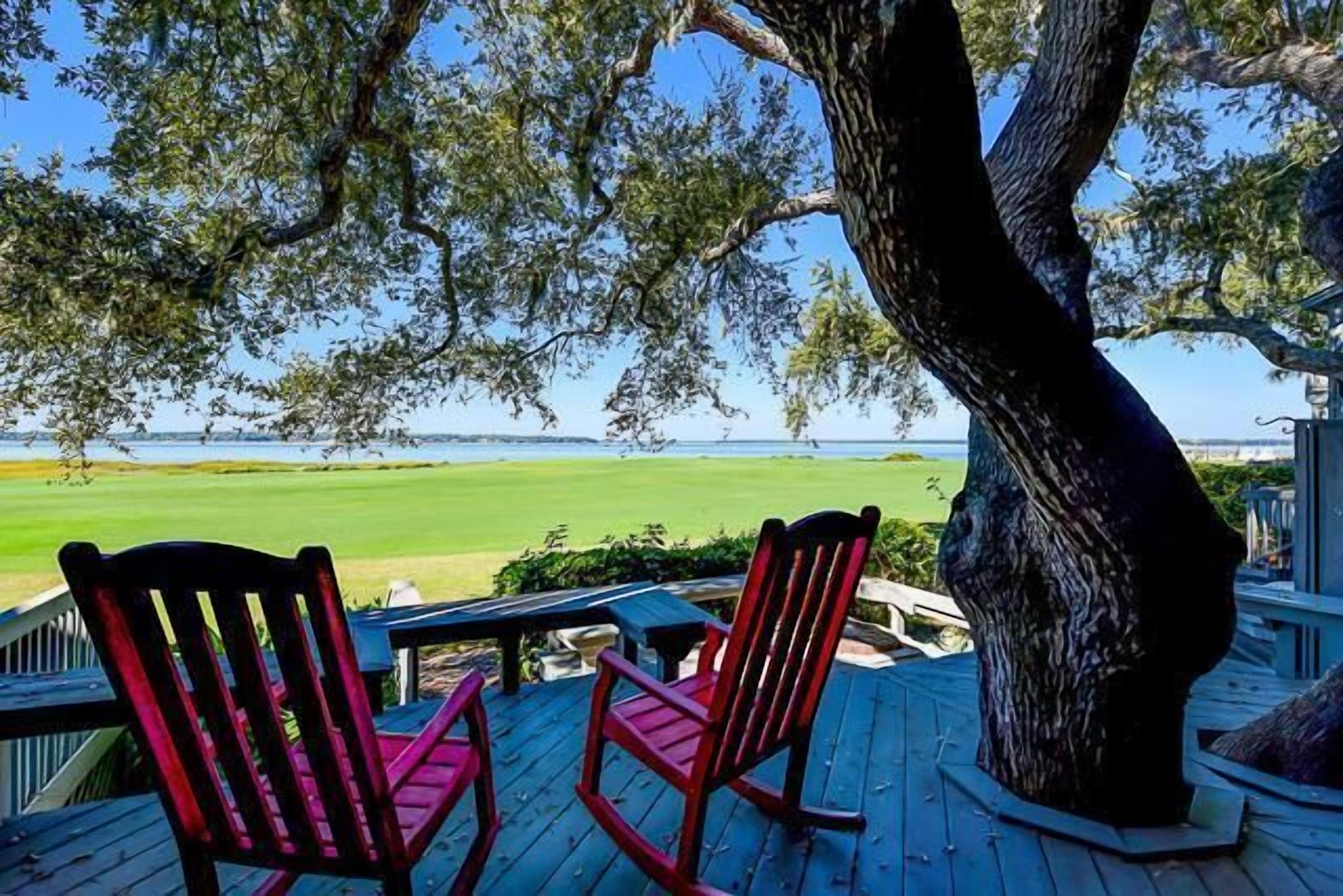 Amazing Golf & Calibogue Sound Views from Newly Renovated Villa in Harbour Town