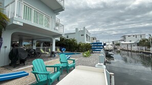 Property grounds - Island Adventure II 4 Bedrooms 4.5 Baths, Pool, Ocean View with Dock & Kayaks (Marathon)
