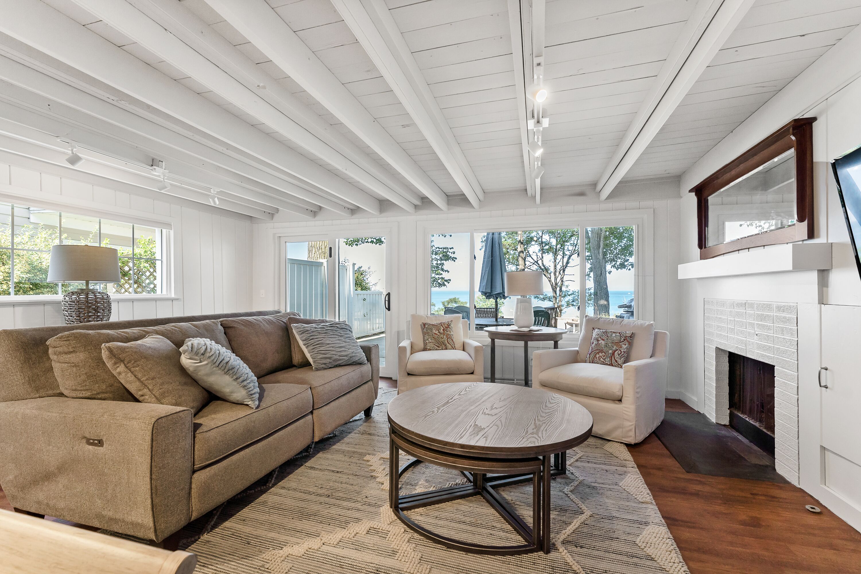 Summer Breeze | 6 Bed, 3 Bath