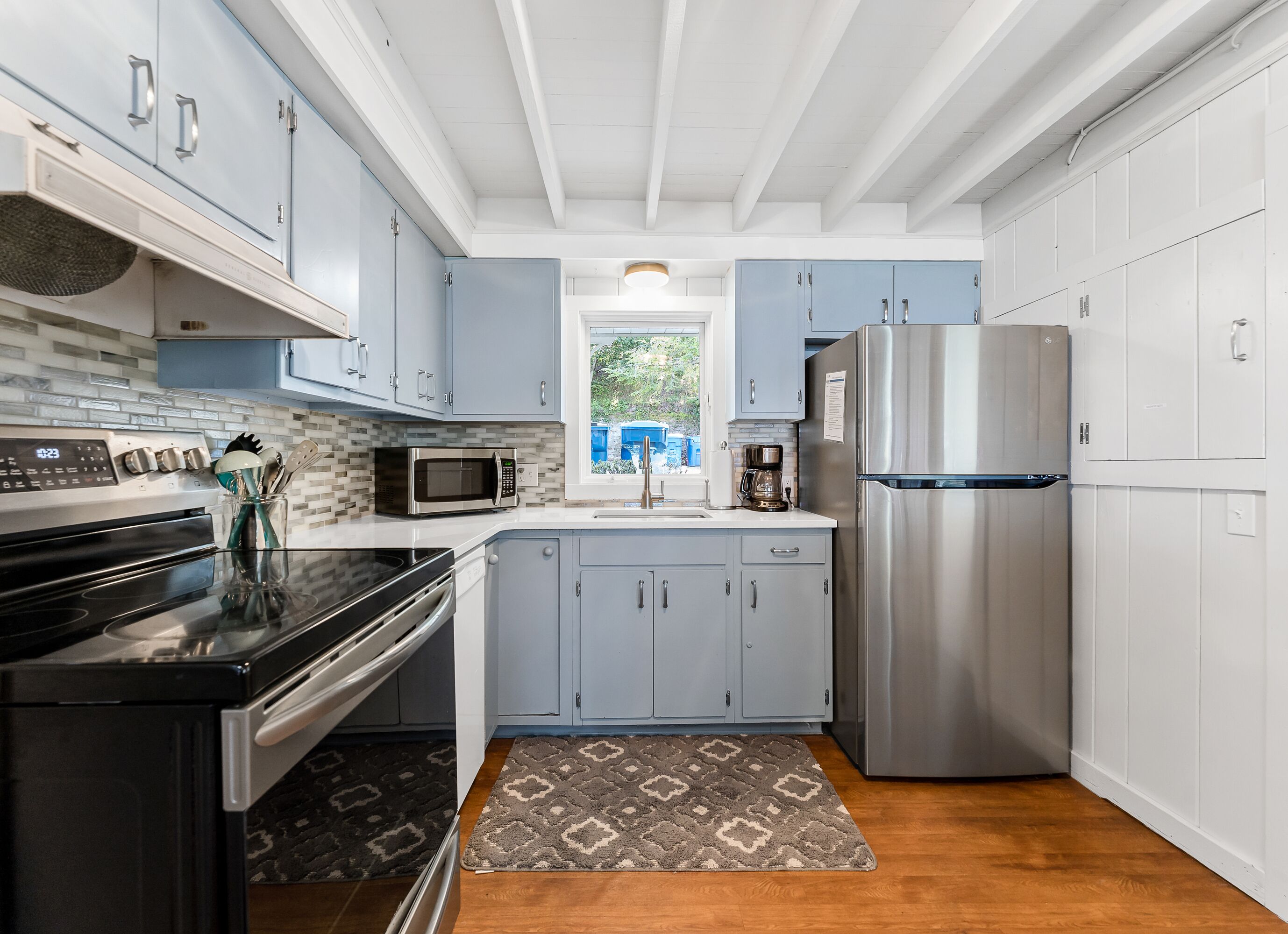 Summer Breeze | 6 Bed, 3 Bath