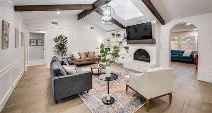 Stunning Modern Rustic House - Pool,Playroom,Patio