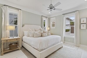 5 bedrooms, iron/ironing board, free WiFi, bed sheets