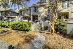 Exterior - 188 Beachwalk – Family-Friendly Villa Just Steps from the Beach! (Hilton Head Island)