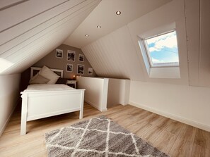 2 bedrooms, desk, travel crib, WiFi