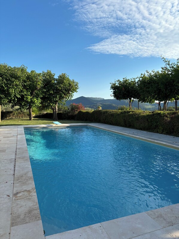 Udendørs pool