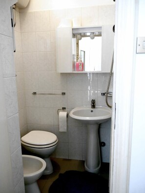 Hair dryer, towels