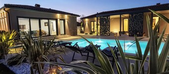 Stylish Designer Villa with Pool & Guest Apartment Near the Sea