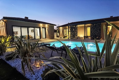 Stylish Designer Villa with Pool & Guest Apartment Near the Sea