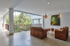 Family Villa | Terrace/patio - Atsuka Hill View 8BR Vila with Private Heated Pool (Cimenyan)