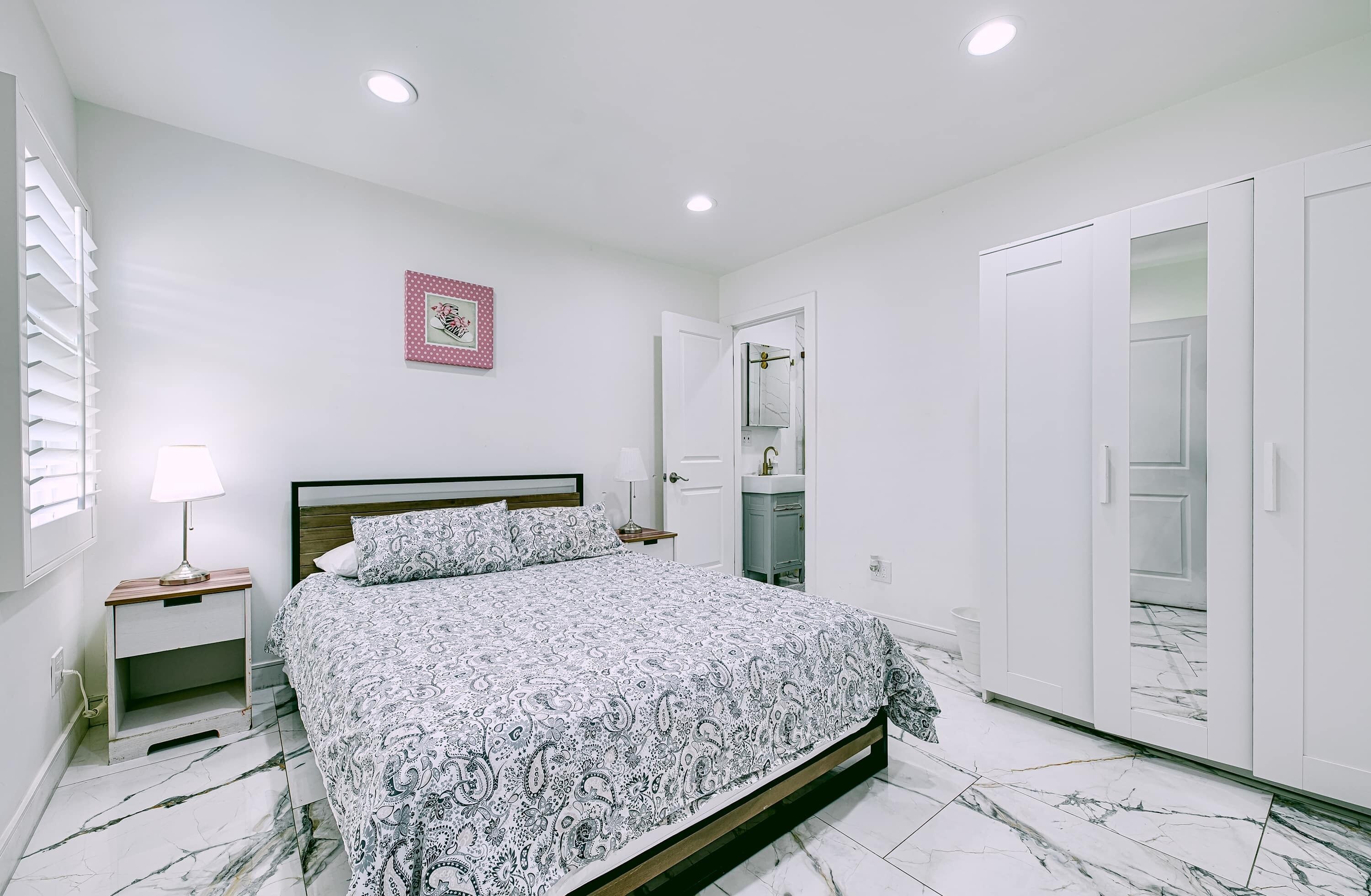 1 bedroom, iron/ironing board, travel crib, WiFi