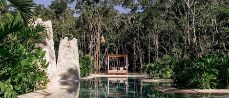 Outdoor pool, free cabanas