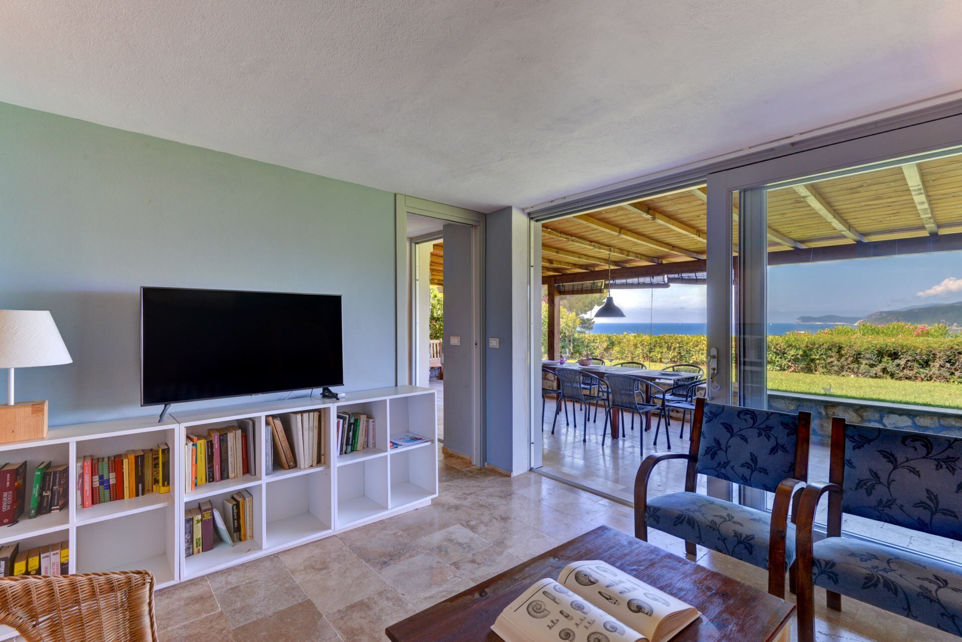 Goditi un'esperienza di vacanza senza paragoni presso l'Appartamento Il Bacio del Sole, un gioiello