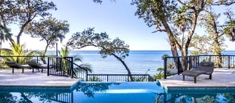 Serenity House, secret paradise facing the sea. 