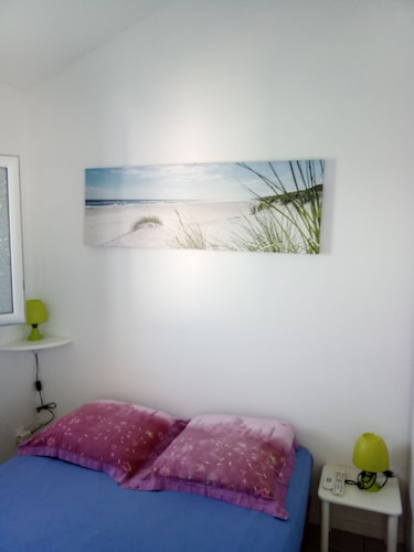 Agréable maisonnette 350m de la plage