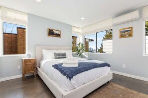 2 habitaciones, escritorio, wifi gratis y ropa de cama 