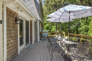 Outdoor dining - 4 Mins to Bayside Beaches! (Eastham)
