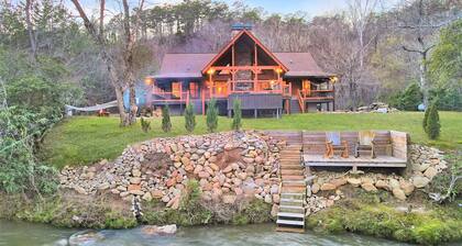 Luxury Riverfront Cabin - Pet Friendly