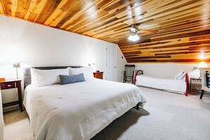 4 Schlafzimmer, Schreibtisch, Bügeleisen/Bügelbrett, kostenloses WLAN