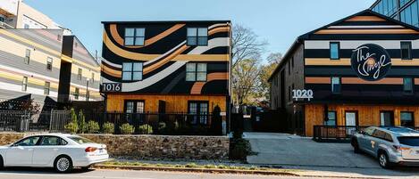 The Vinyl on Music Row!