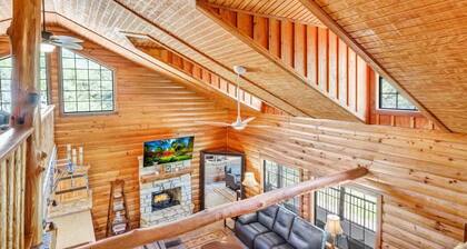 Lake LBJ Haven- Quiet Lakefront Cabin w/ Fire Pit
