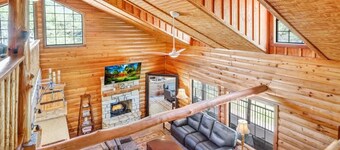 Lake LBJ Haven- Quiet Lakefront Cabin w/ Fire Pit