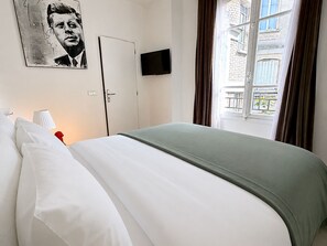 1 室のベッドルーム、防音設備、アイロン / アイロン台、WiFi (無料)