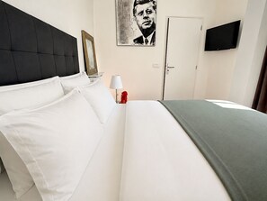 1 soverom, lydisolert, strykejern/-brett og wi-fi (inkludert)