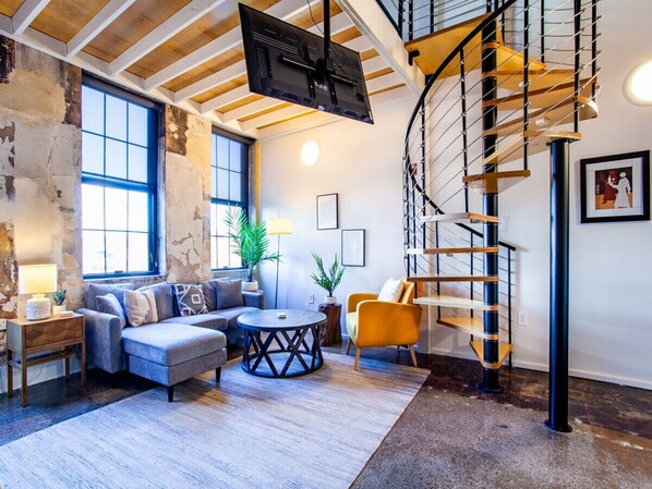 TV connectée, cheminée